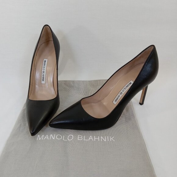 Manolo Blahnik Shoes - Manolo Blahnik Black Leather Pointed Toe Pumps Heels